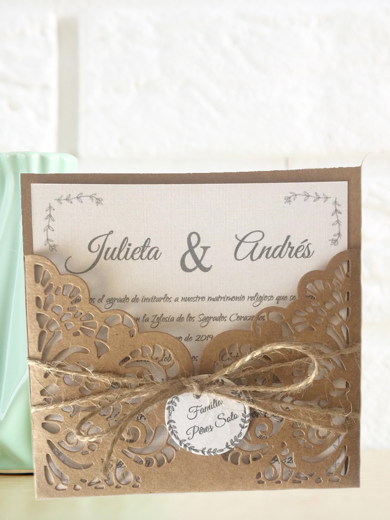 INVITACIÓN TROQUELADA ANASTACIA RÚSTICA 1