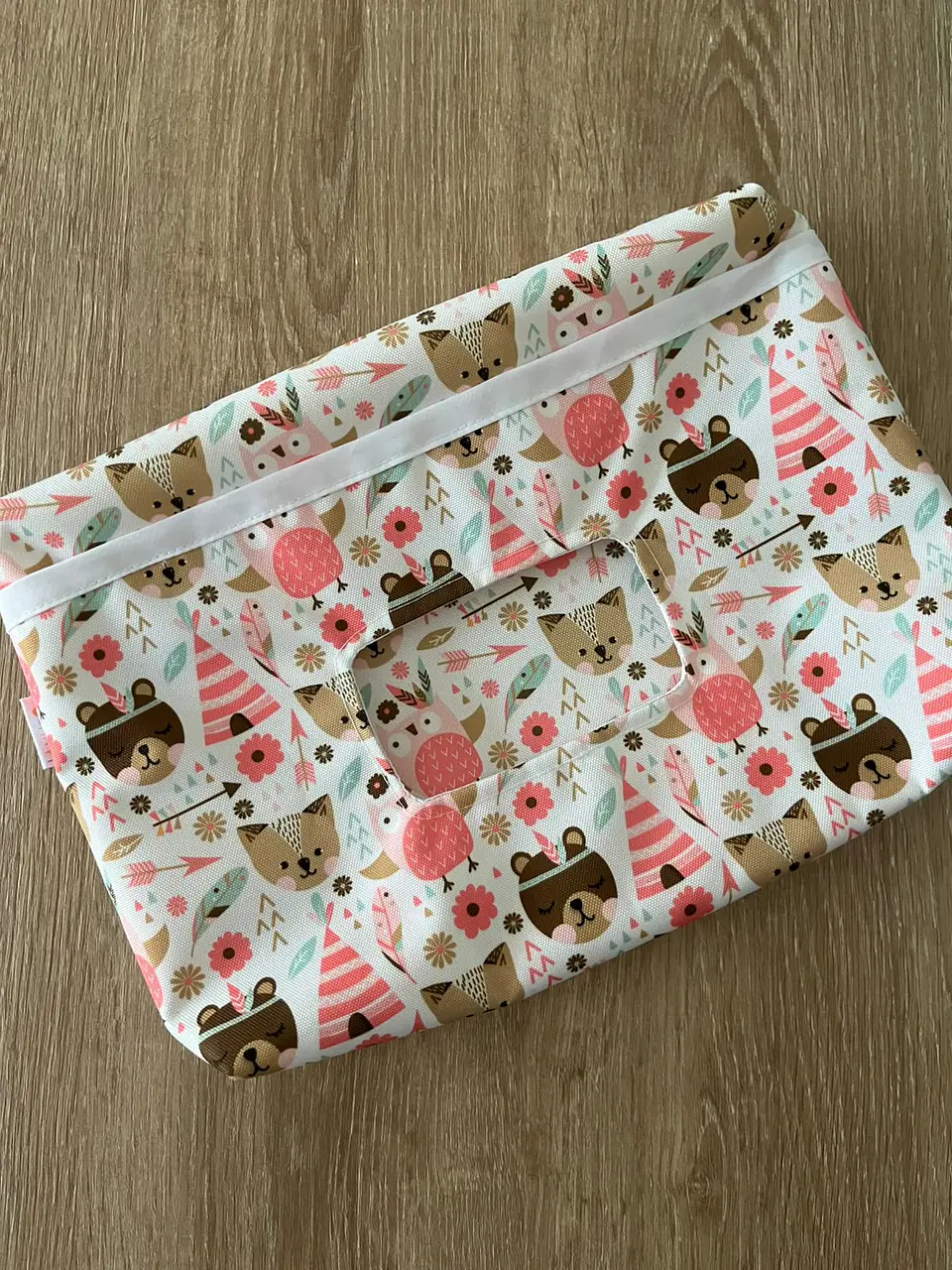 Estuche pañalero indios rosa 1