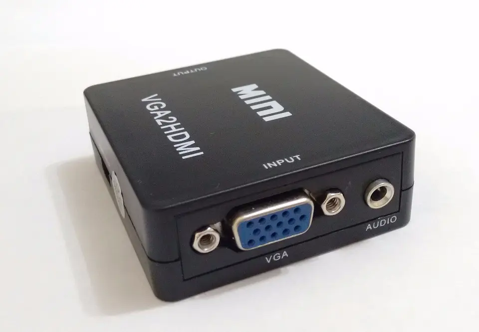 Adaptador VGA + Audio a HDMI  1