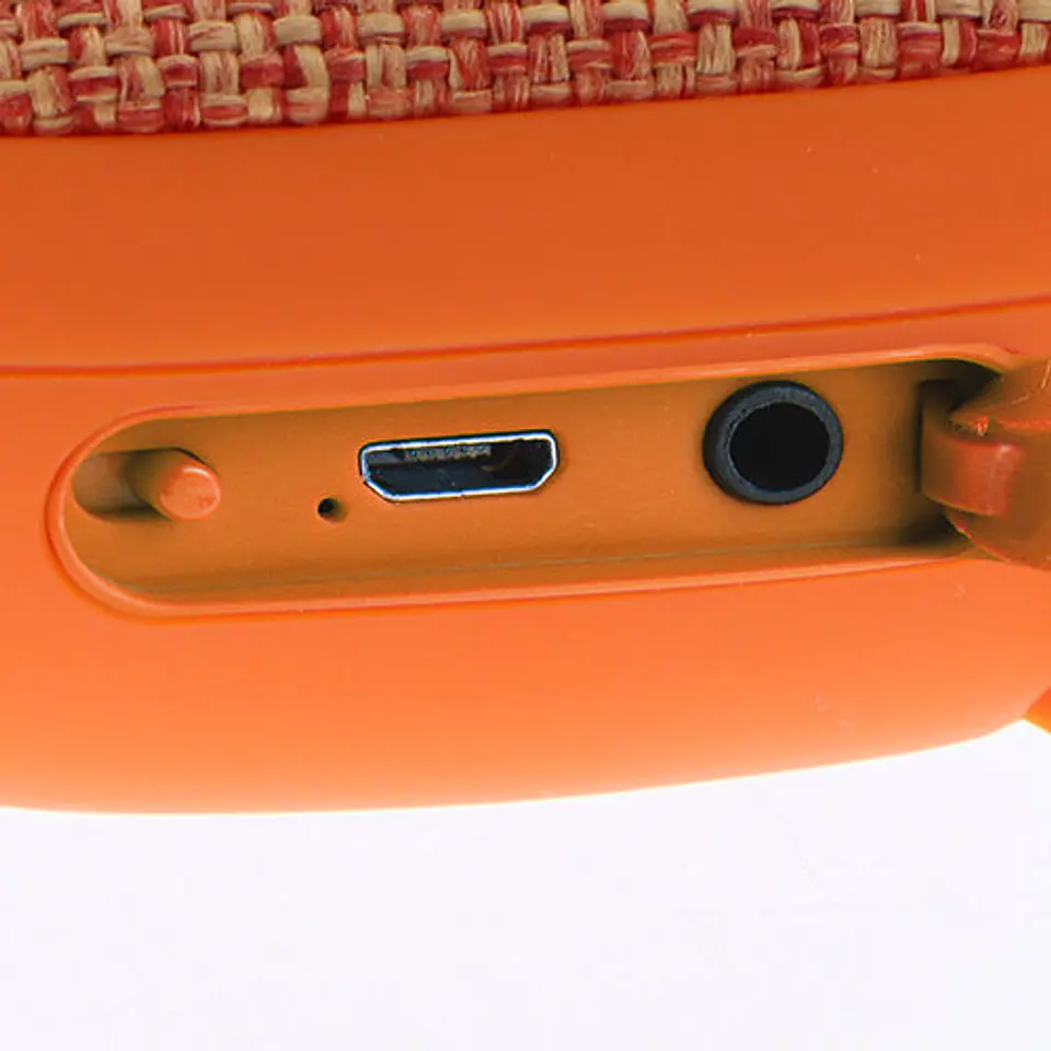 Parlante Mini Bluetooth XTech Yes XTS-600OR 3