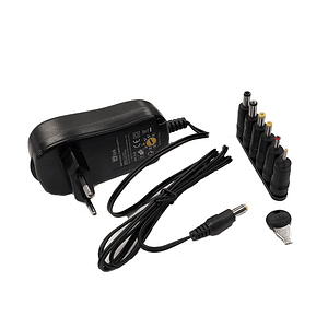  Adaptador universal de energía 3/4.5/5/6/7.5/9/12V 2A y 7 conectores / UT-UCH24