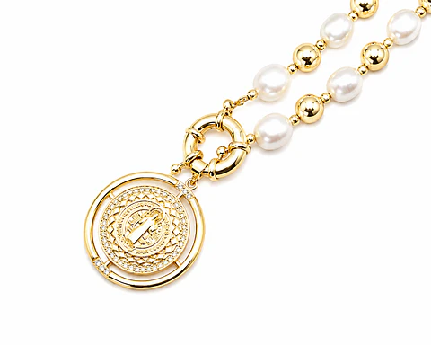 Collar Medalla Perlas San Benito