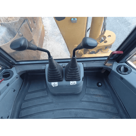 Retroescavadora new Holland - Image 7