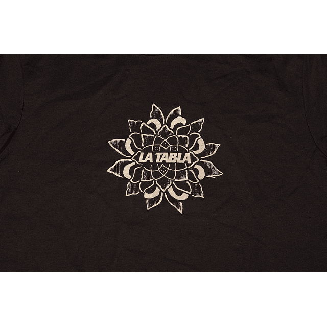 Polera La Tabla Mandala Negra