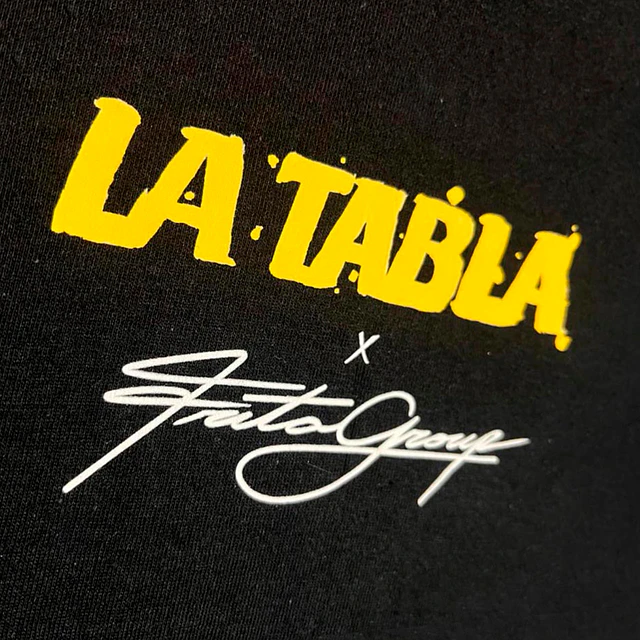 Polera Negra Fruta - La Tabla 