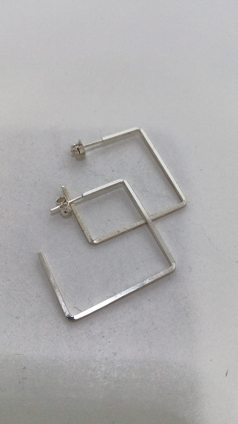 aros de plata cuadrados 