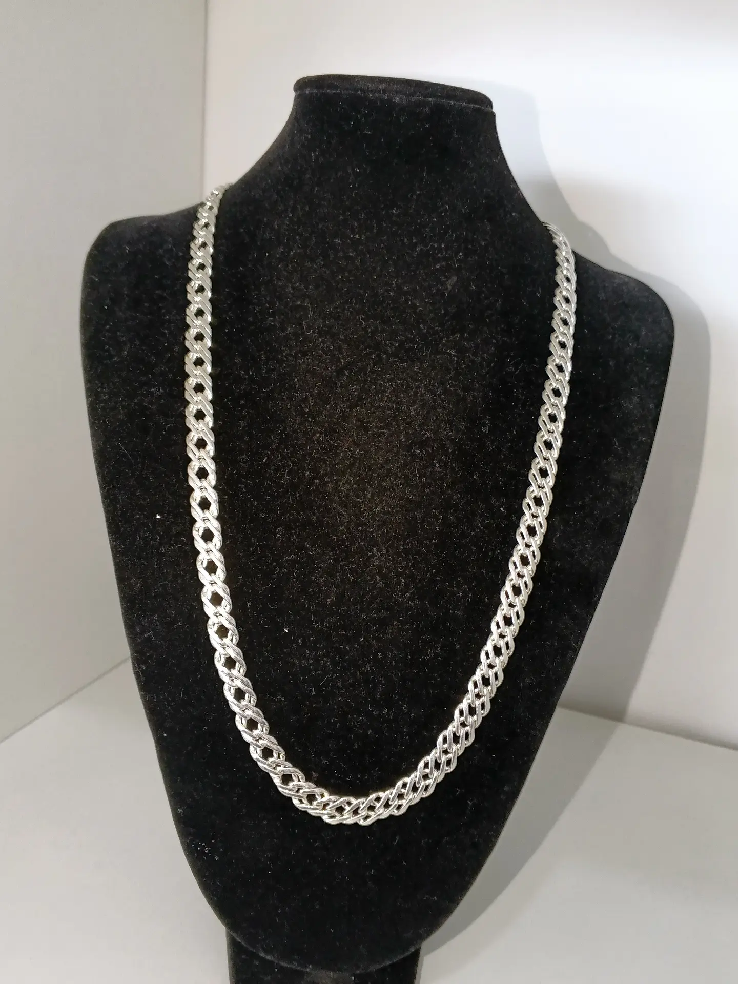 Cadena de plata  1