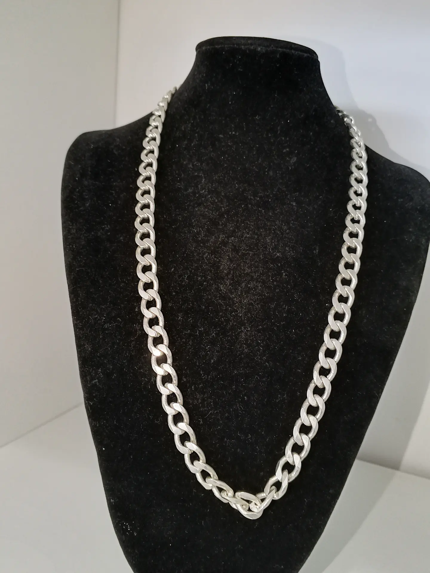 Cadena de plata  1
