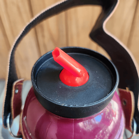 Termo Artesanal Paraguayo – Cuero Rústico y Kit Integrado 