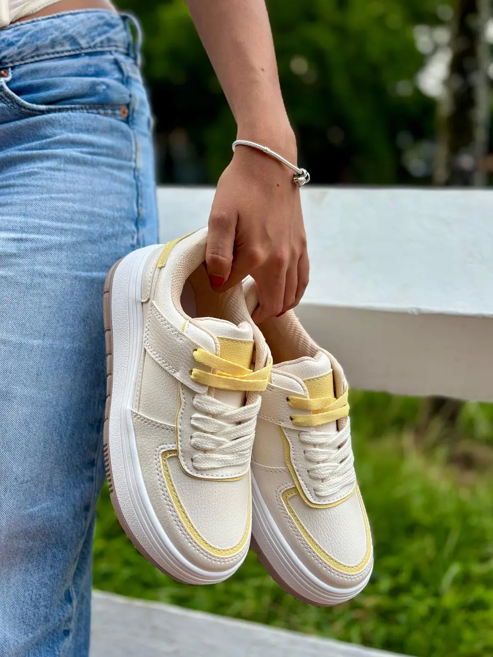 Aurora amarillo 2