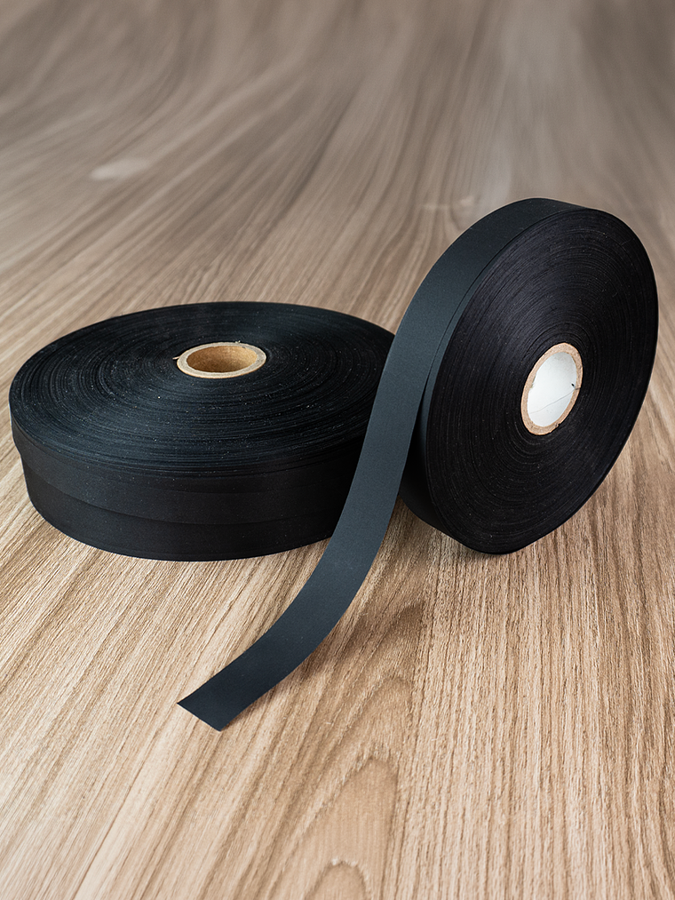 Rollo Poliéster negro x 200mts 2