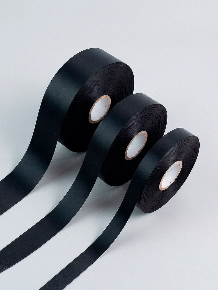 Rollo Poliéster negro x 200mts 1