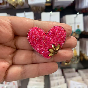 Prendedor Corazón flor