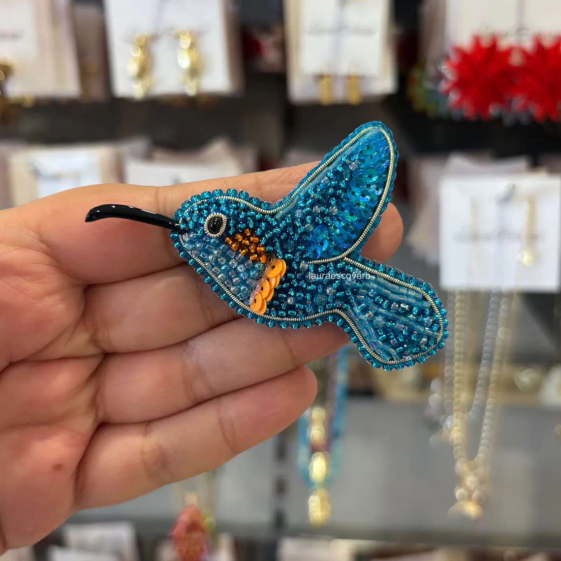 Prendedor Colibri en mostacilla 4