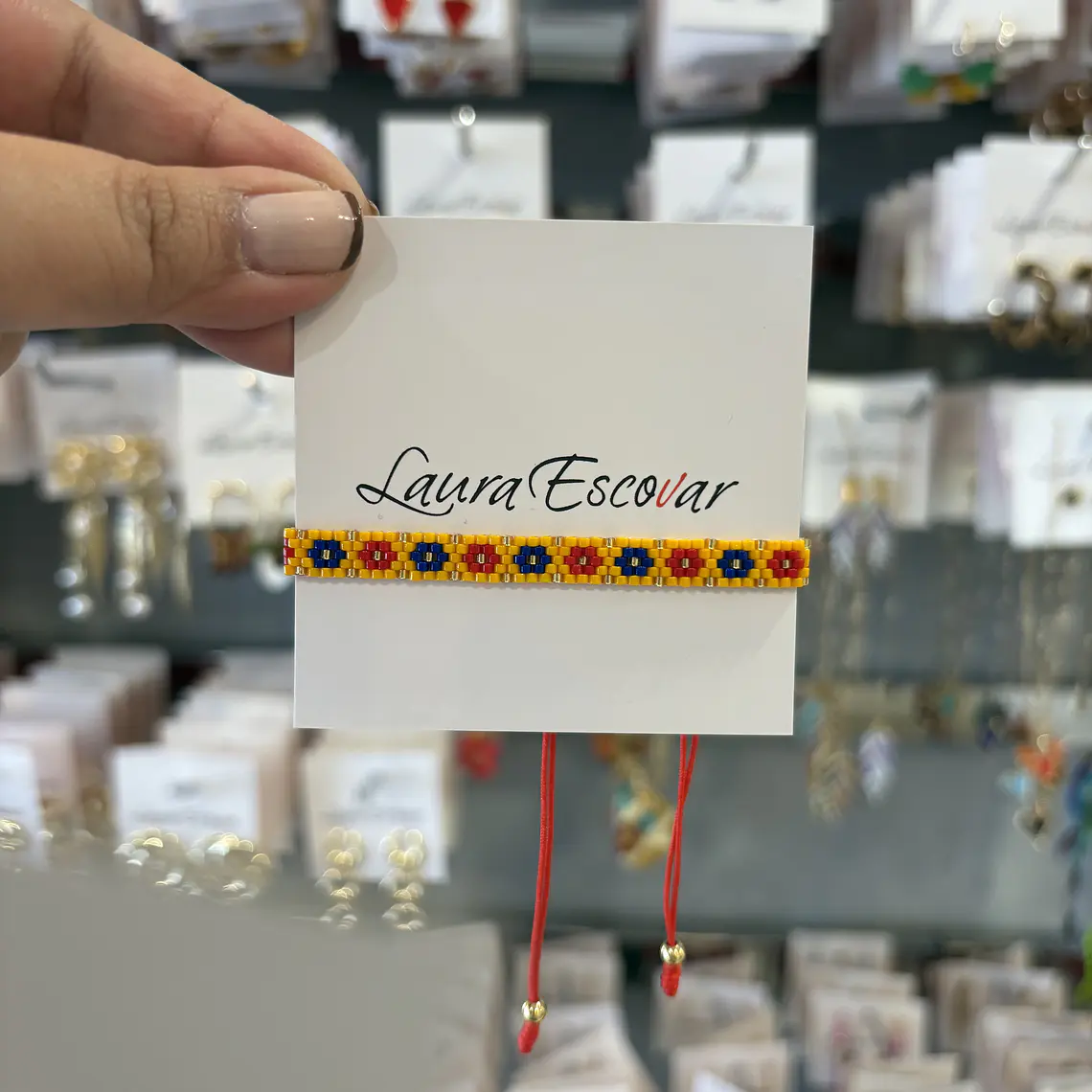 Pulsera flor con dorado Colombia 1