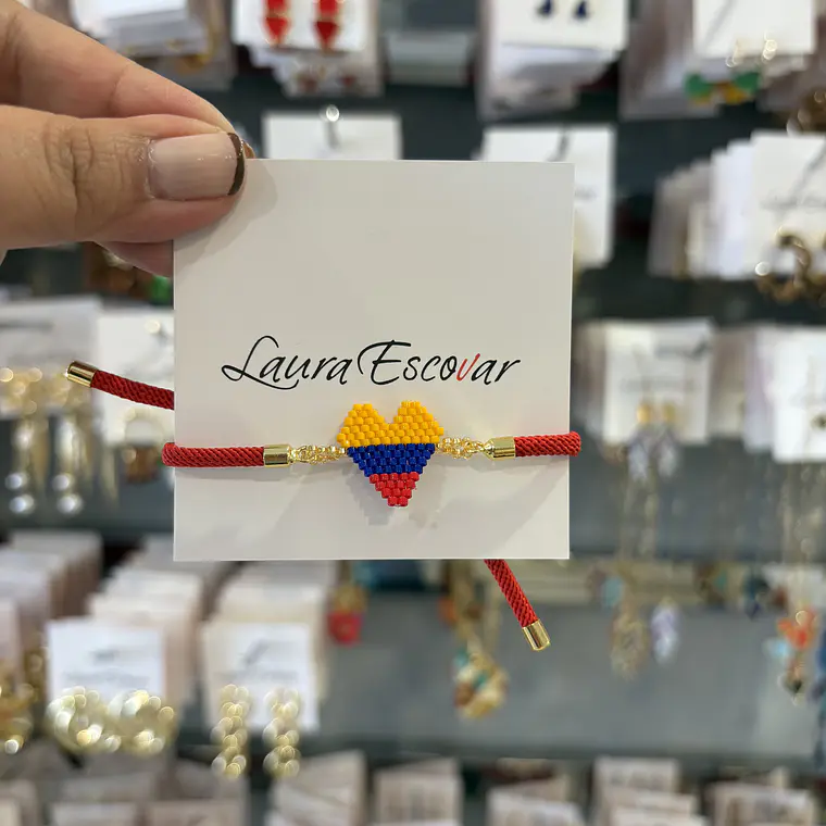 Pulsera cordón corazón Colombia 1