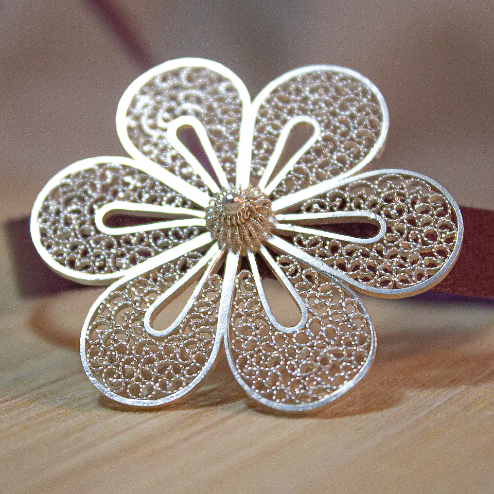 Flor de Encaje (pulsera) 4