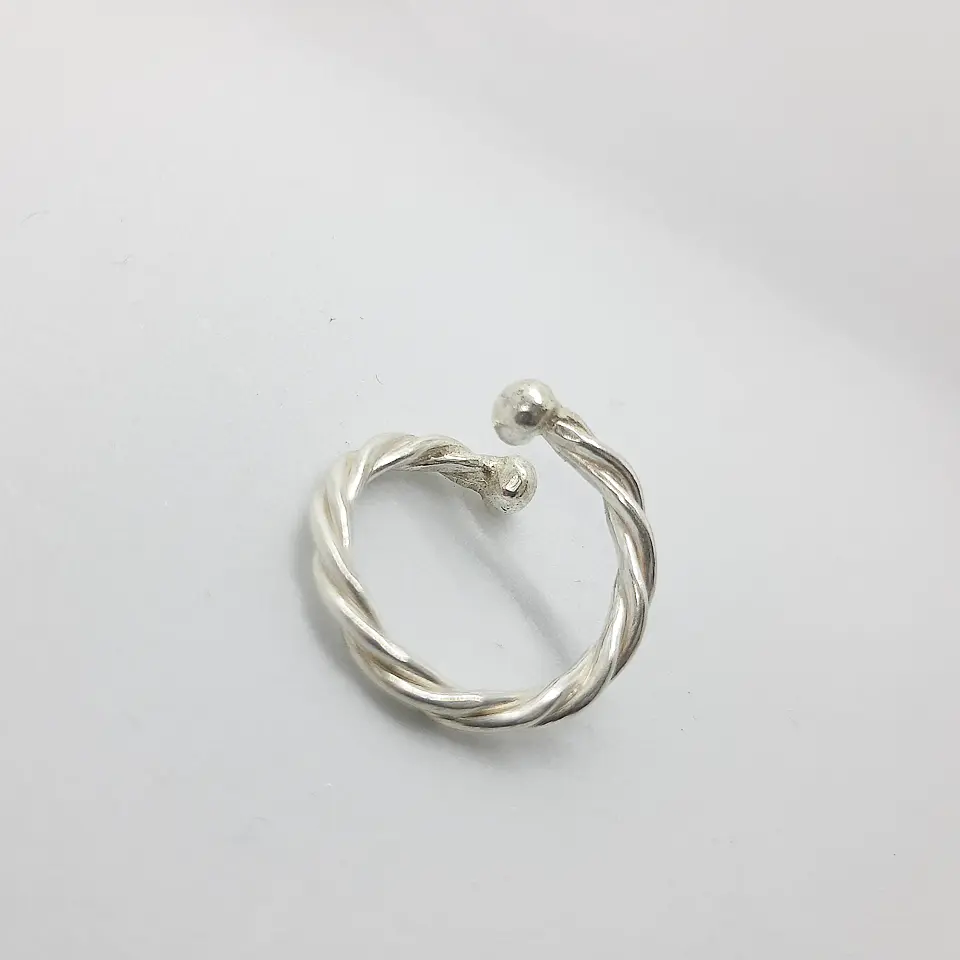 Espiral entorchada (anillo) 2
