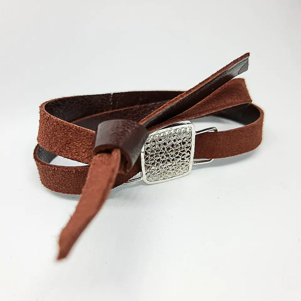Cuero dos en uno (pulsera o Choker) 1