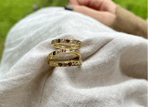 Anillo oro amarillo y Turmalinas