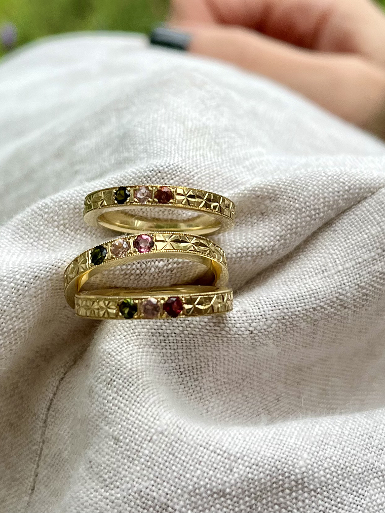 Anillo oro amarillo y Turmalinas 1