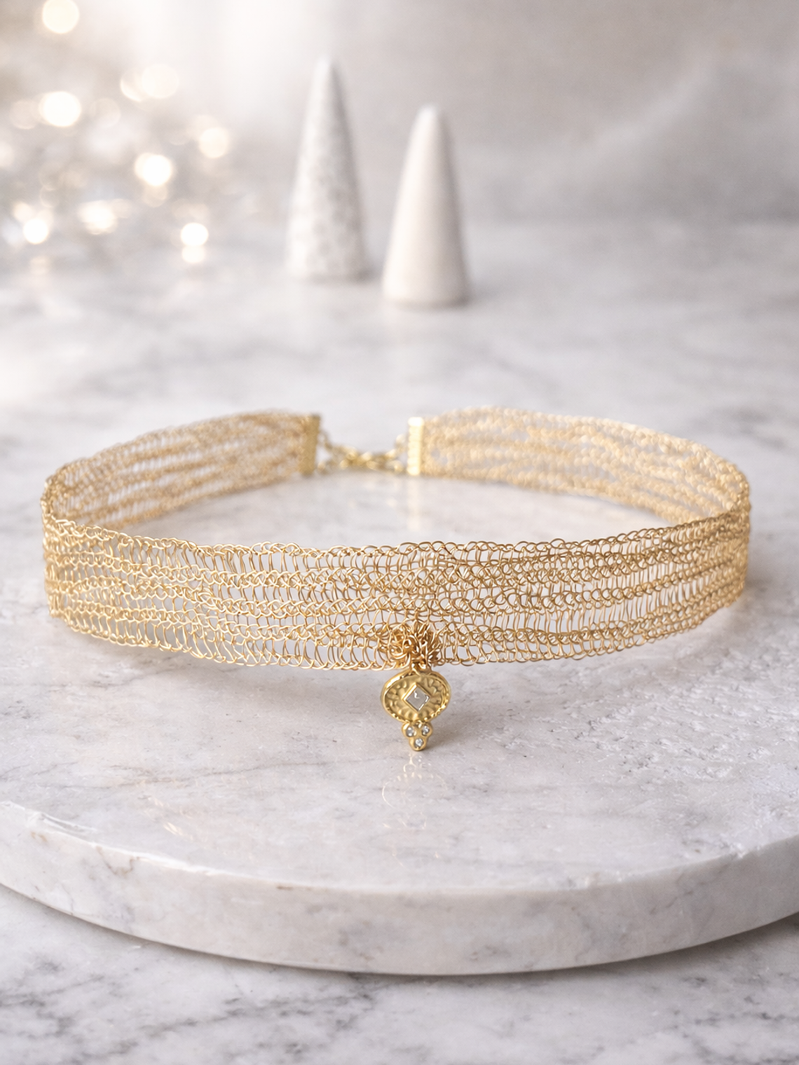 Choker Laura Dorado 1