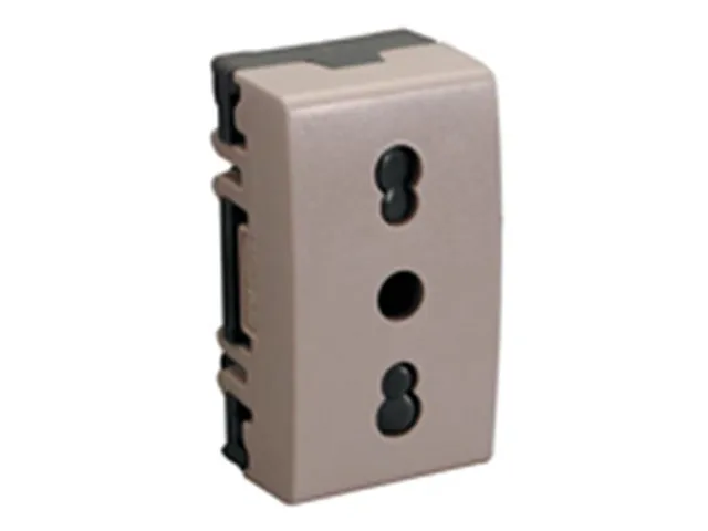 MODULO TOMACORRIENTE ESTANDAR UNIVERSAL 1 MODULO HEMBRA MOD HAB21 BEIGE 10/16A 6715