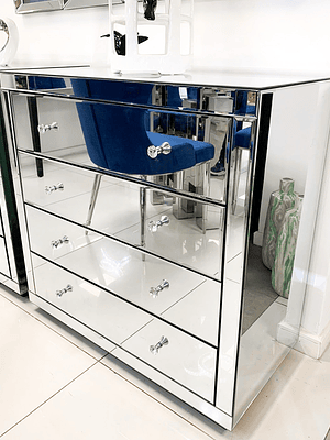 Cómoda Viena 4 Cajones 