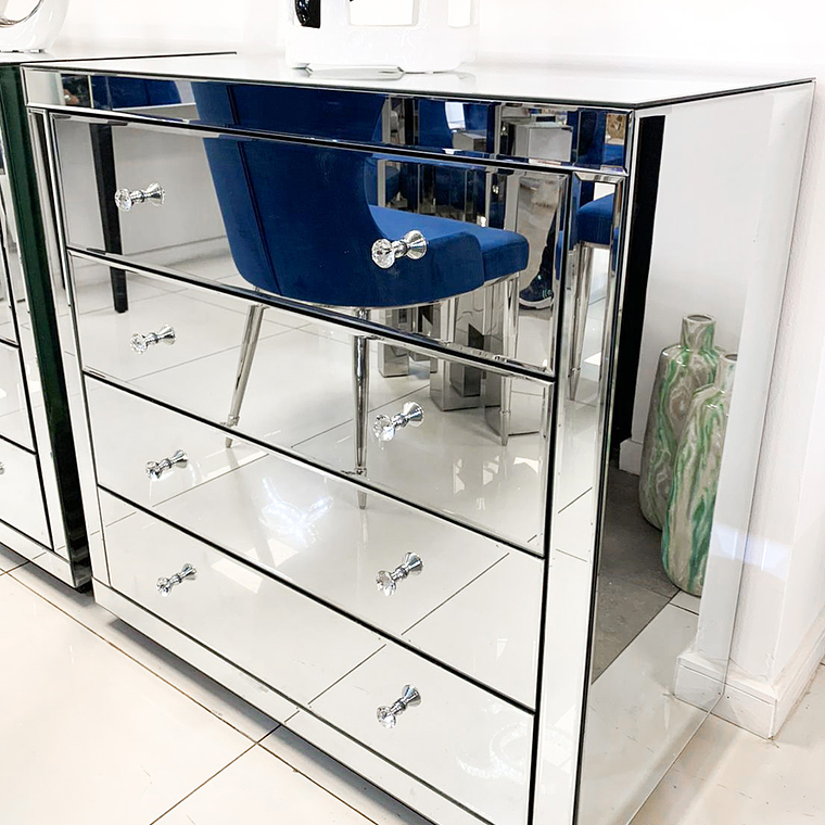 Cómoda Viena 4 Cajones  2