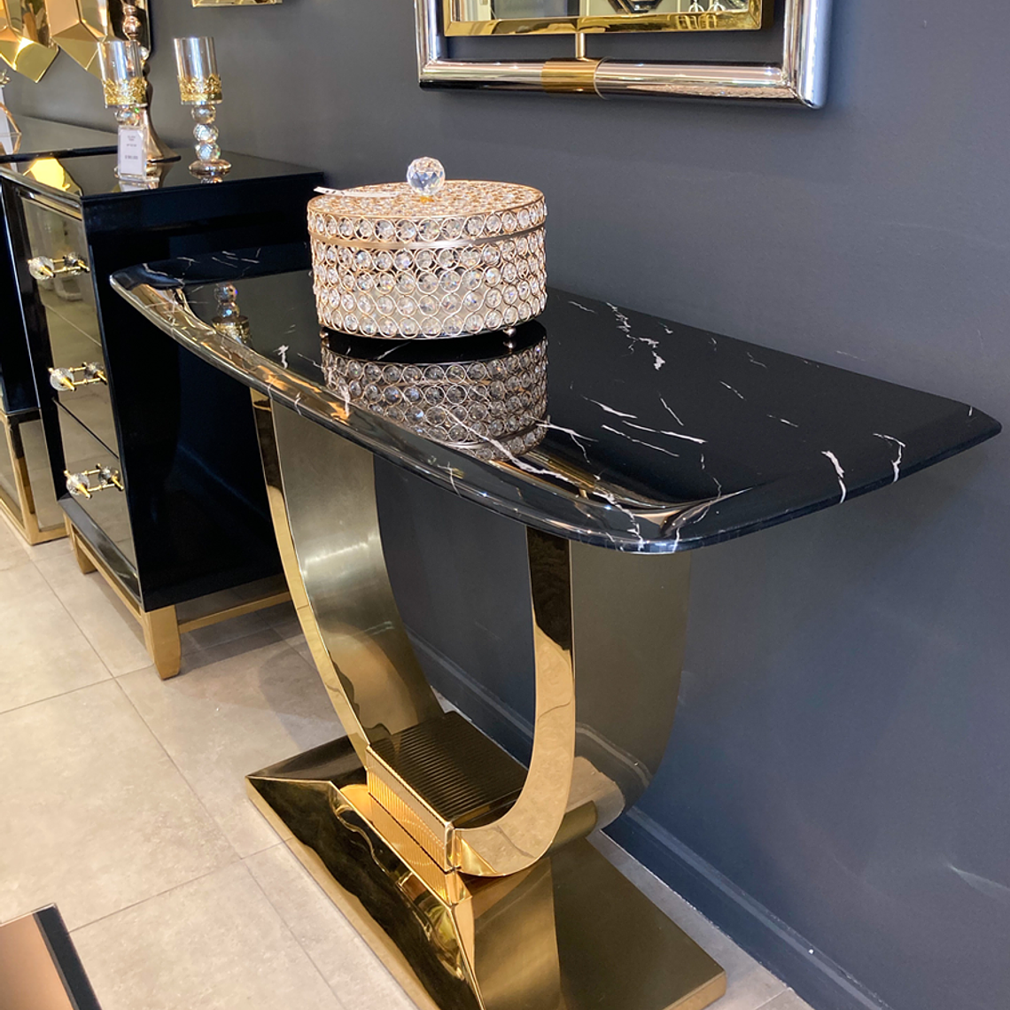 Arrimo Fantasy Marmól Negro 1