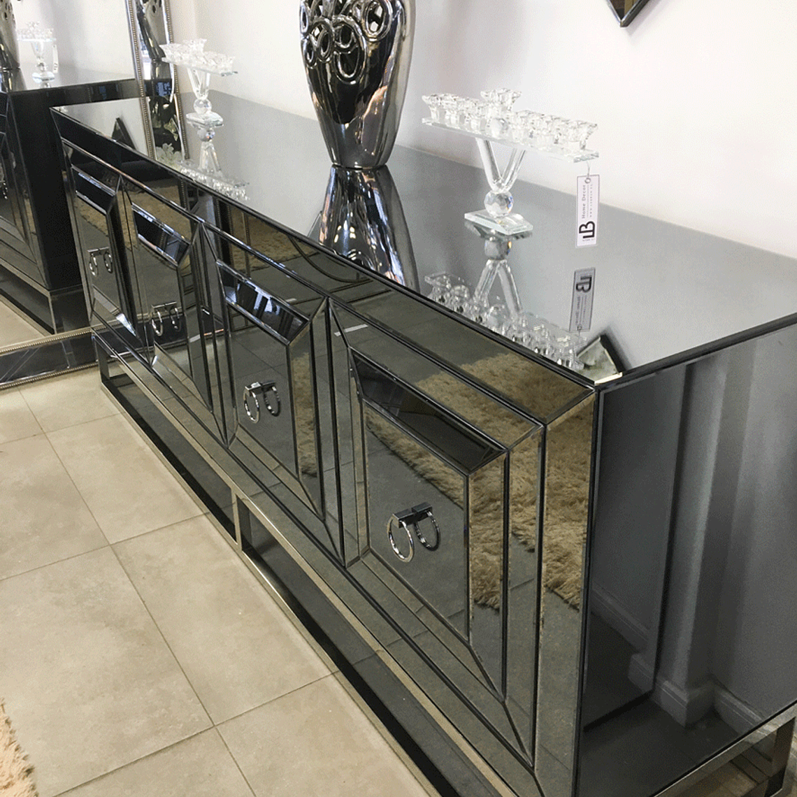 Buffet Ambassador espejado Gris Humo 1