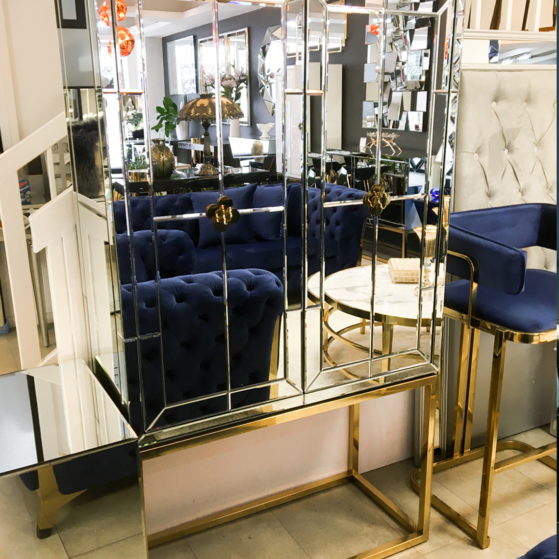 Licorero Delphine Espejado. 1