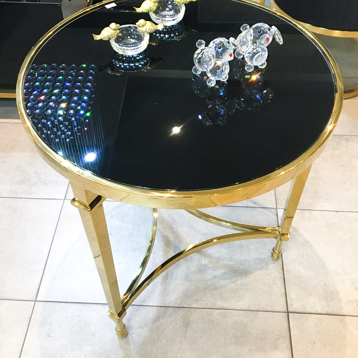 Mesa lateral Windsor 2