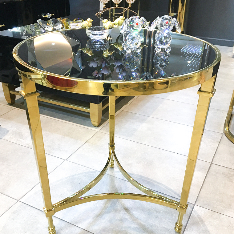 Mesa lateral Windsor 4