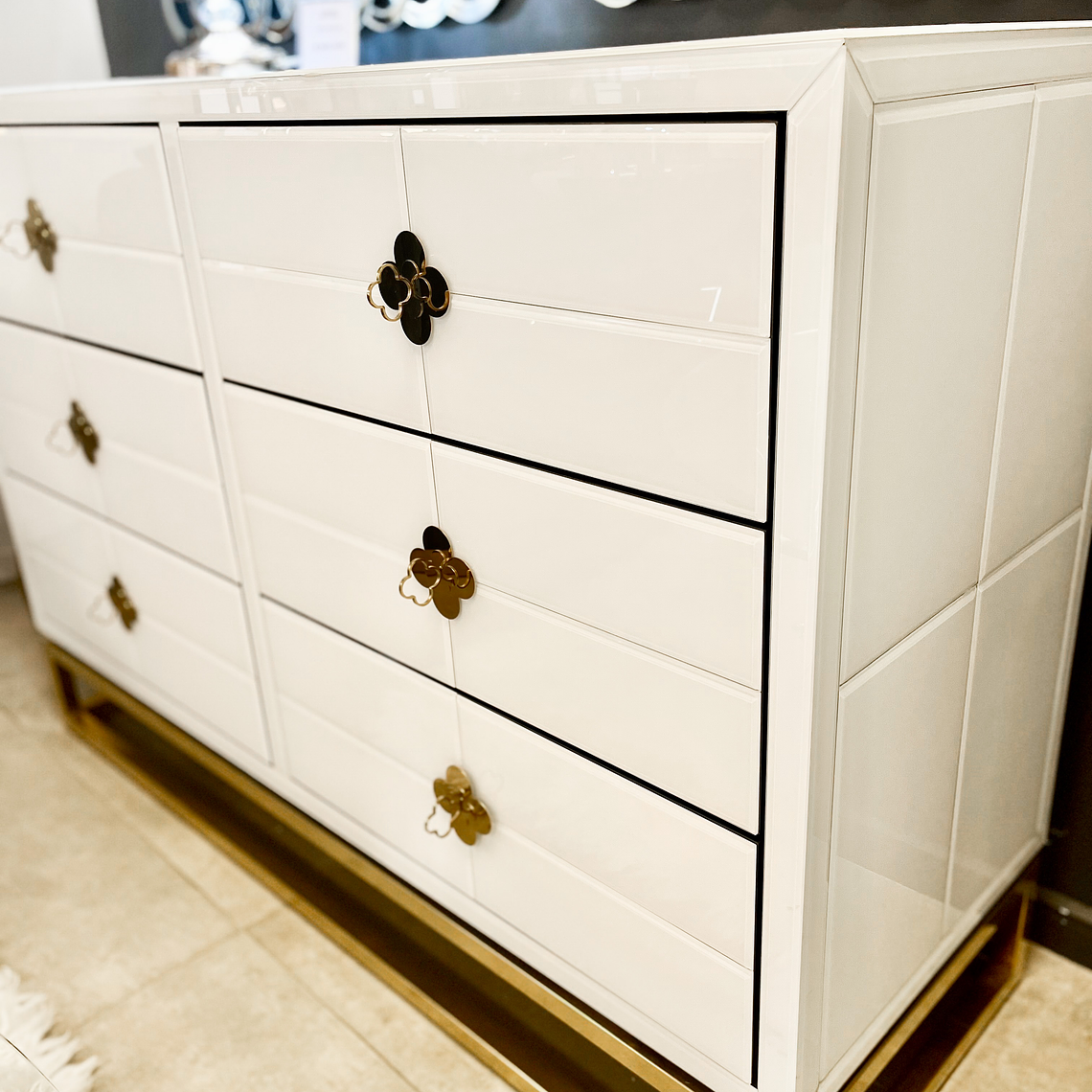 Cómoda Delphine Blanca 2