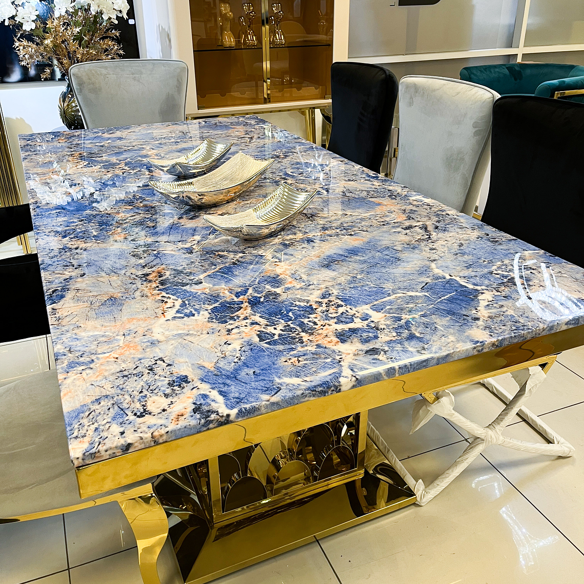 Mesa de Comedor Augusta Gold 3