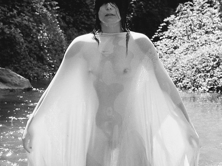 Camila Moreno - Mala Madre 1