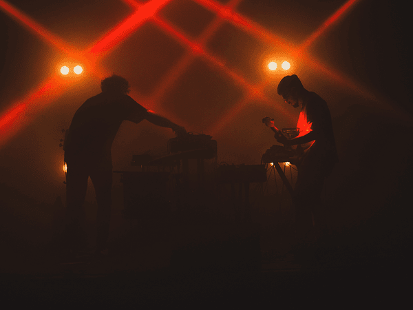 SESIÓN DISONANTE: ESCUCHA, IMPROVISACIÓN Y RITMO EN ESPACIO INCLUIR