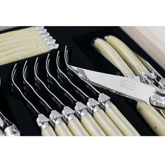 Set de 24 cubiertos Laguiole by Andre Verdier color Hueso