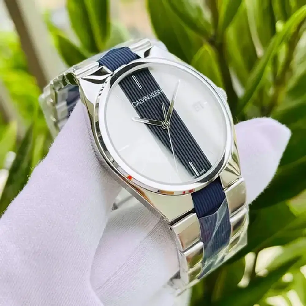 Reloj a cuarzo suizo Clavin Klein, unisex. Modelo K9E231VX