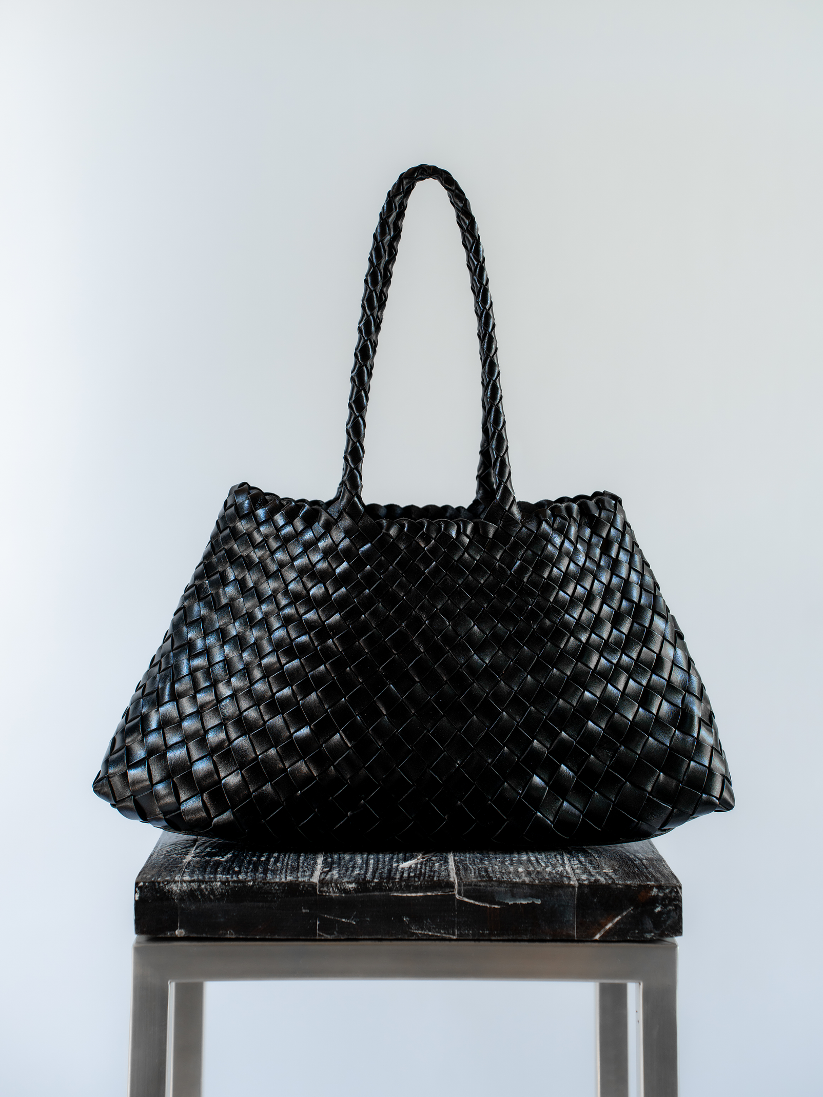 Double Handle L - Black COMING SOON