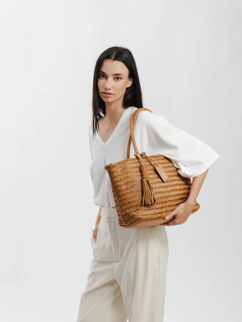 Shopper - Camel  8