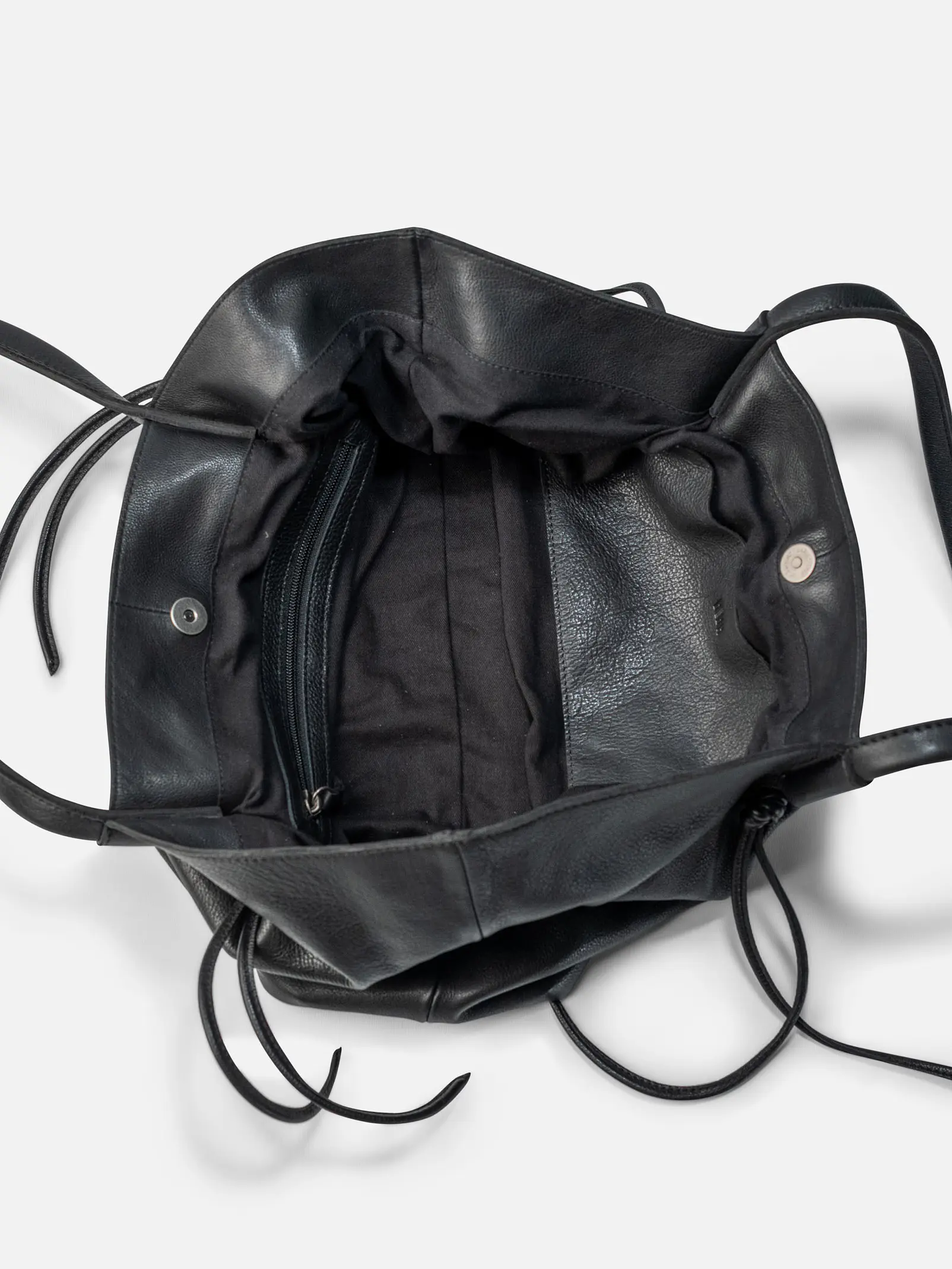 Brum - Black 7