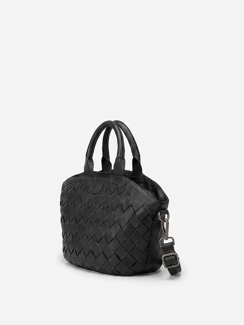 Lewisburg M - Black 3