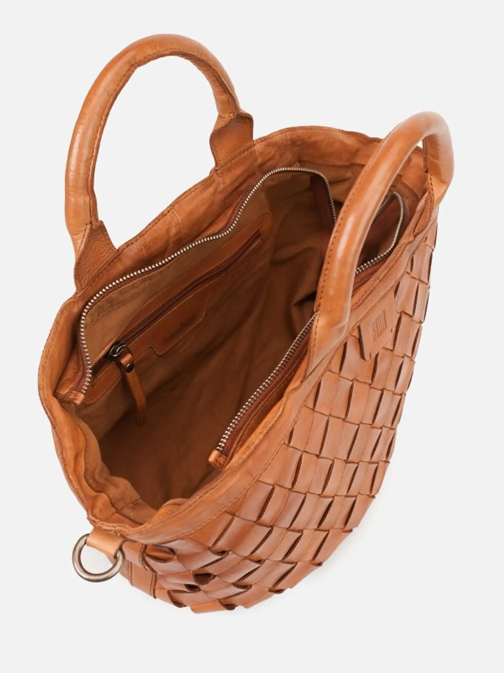 Lewisburg M - Camel 3
