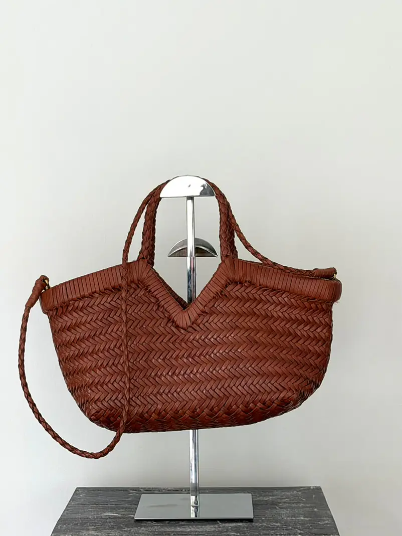 Cloe - Camel  1