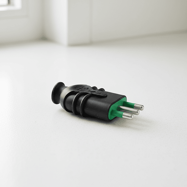 ENCHUFE MACHO 2P+T 16A 250 FANTON