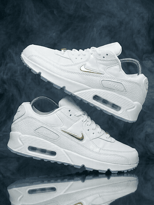 NIKE AIR MAX 90