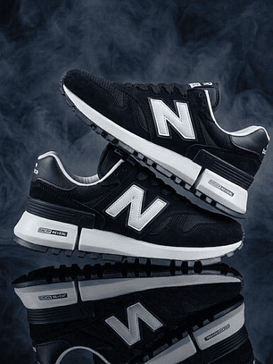 NEW BALANCE BLACK 