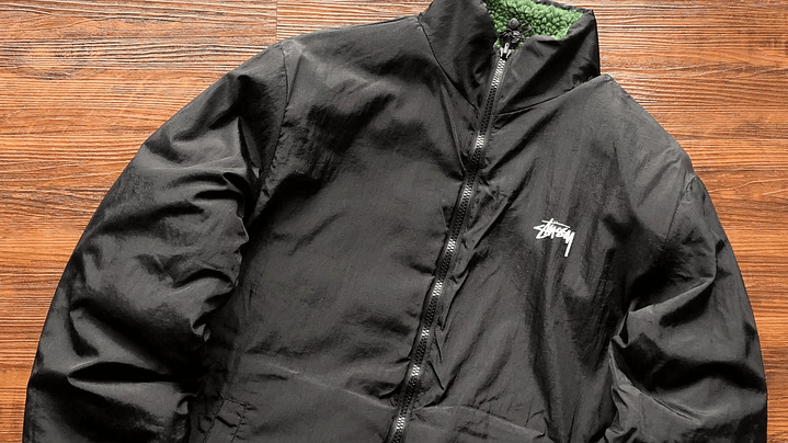 Sherpa stussy 8 ball verde reversible 7